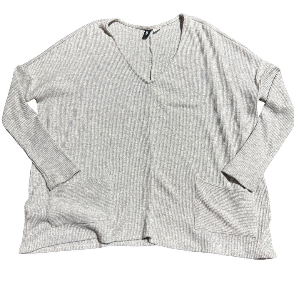 BDG Ribbed Knit V-Neck‎ Sweater with Pockets – Light Gray, Size Medium Oversized